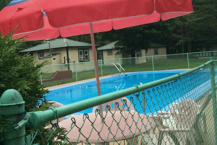 Pool 44 of 58