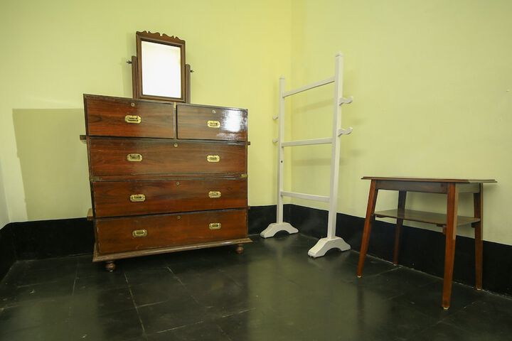 Room 21 of 53