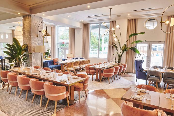 Breakfast area
