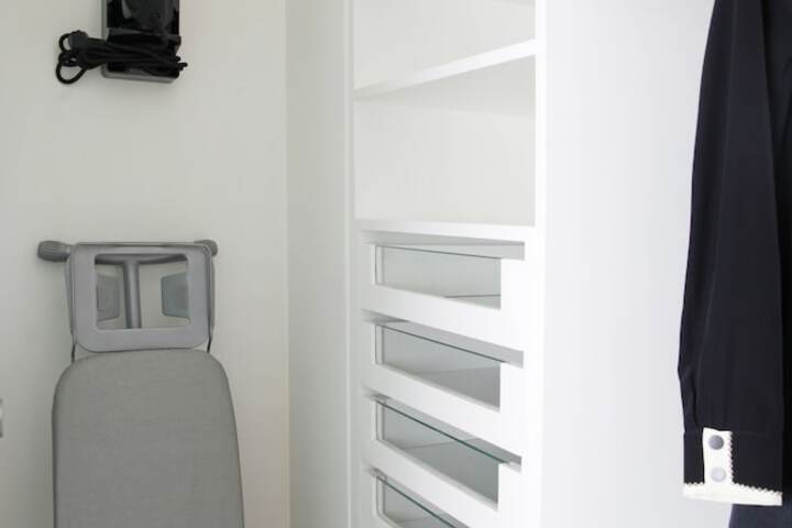 Room 28 of 62