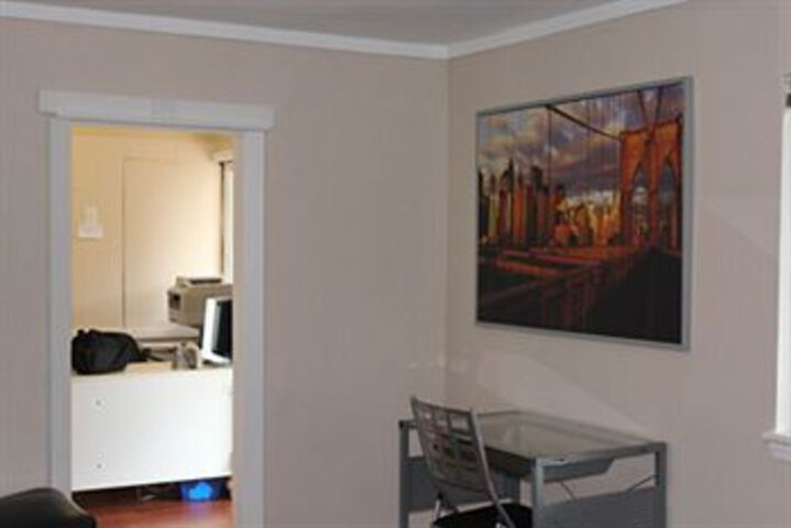 Business Center 3 of 8