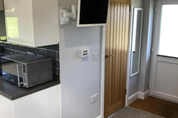 Room 2 of 14