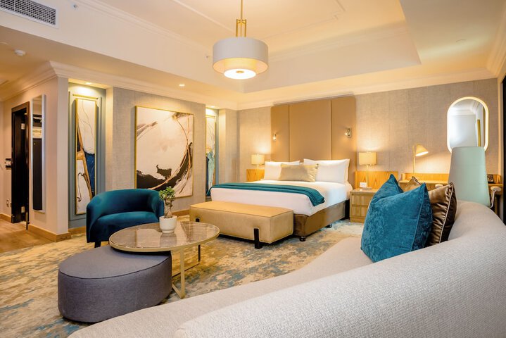 Room 10 of 62