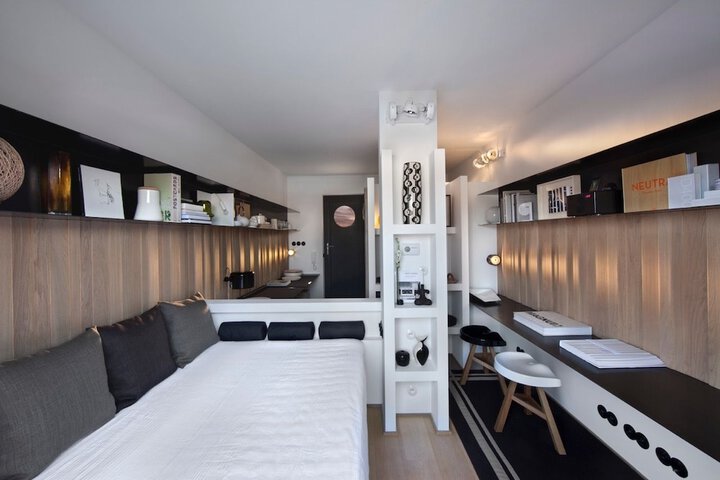 Room 4 of 44