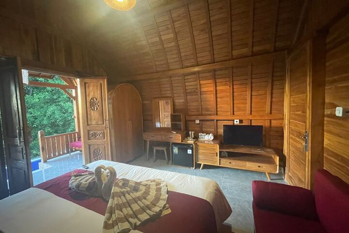 Room 23 of 86