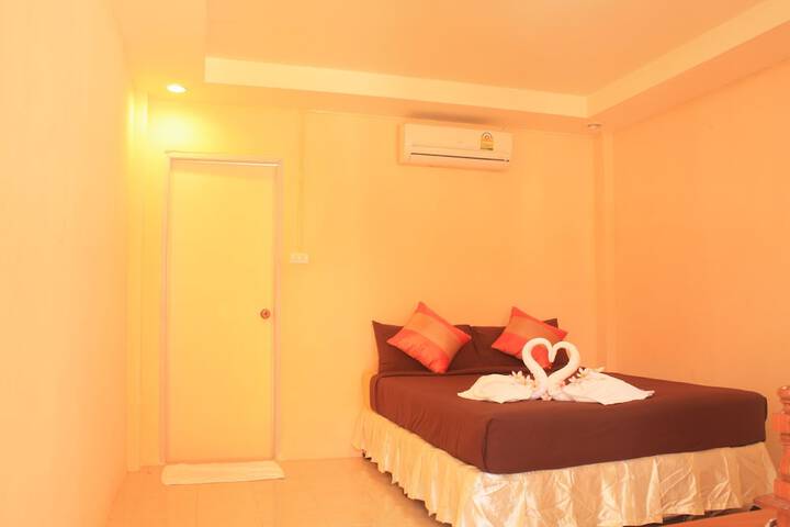 Room 4 of 51