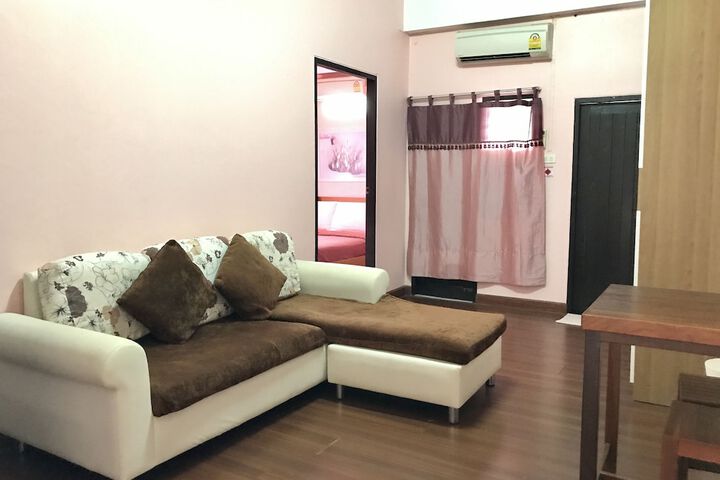 Room 9 of 20