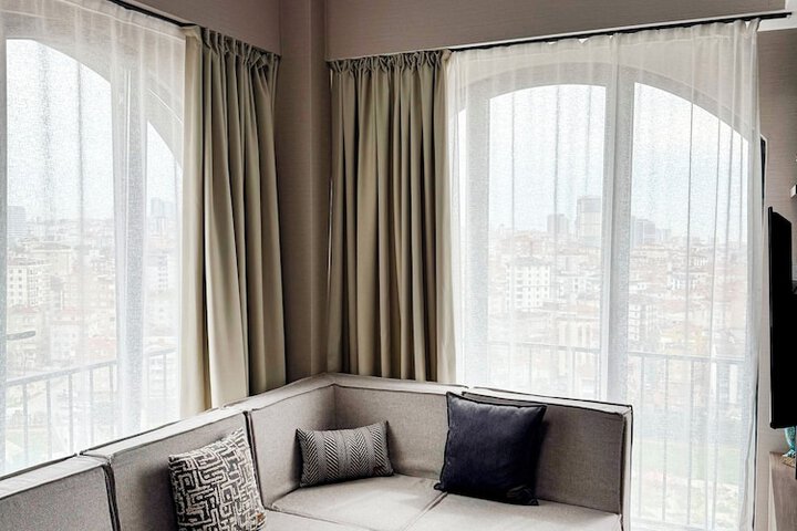 Room 49 of 104