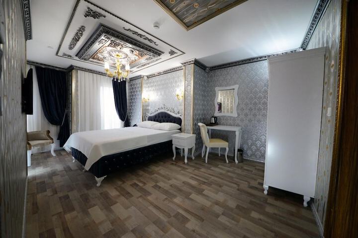 Room 16 of 57