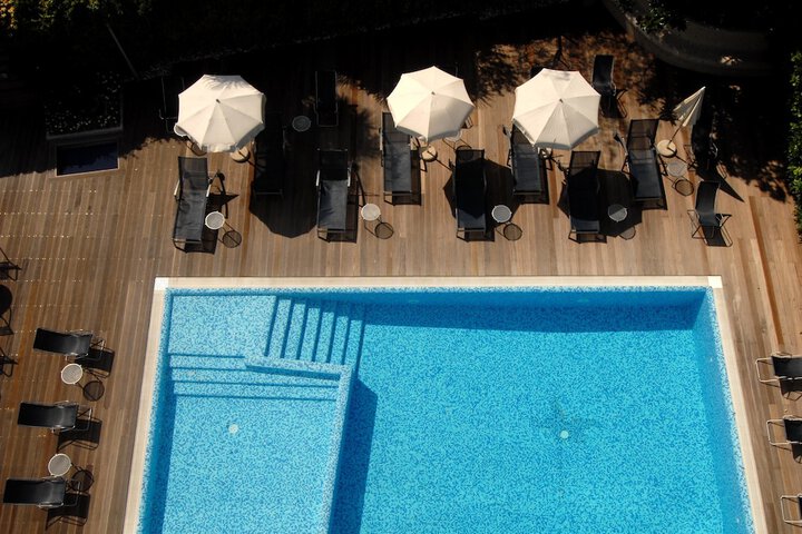 Pools & Facilities