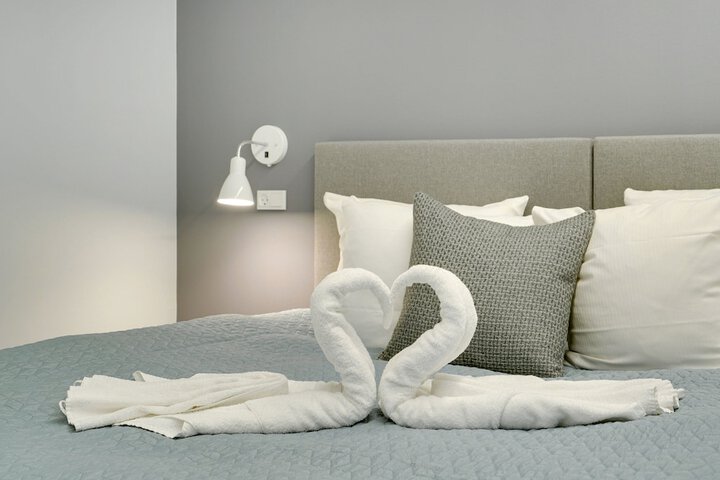 Room 15 of 118