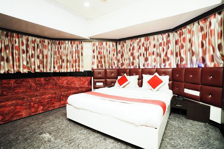 Room 15 of 27