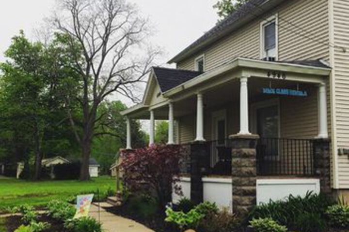 Exterior of Beach Glass Rentals