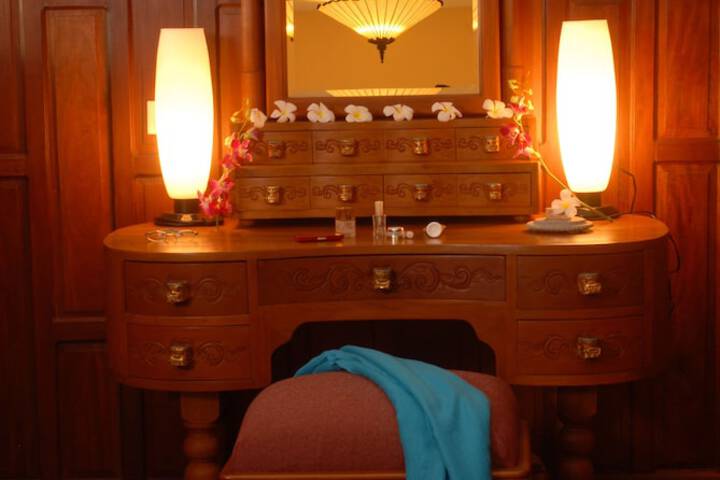 Room 6 of 87