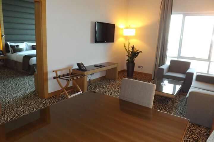 Room 9 of 191