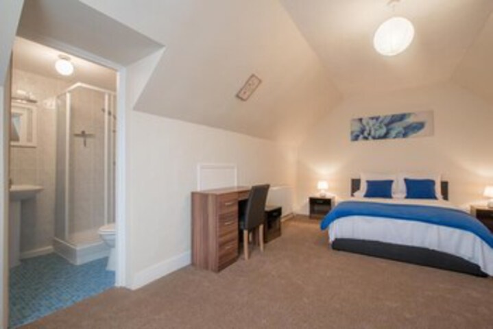 Room 18 of 23
