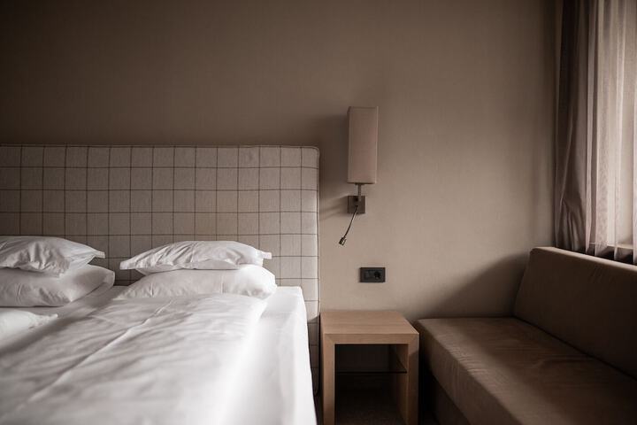 Room 9 of 58