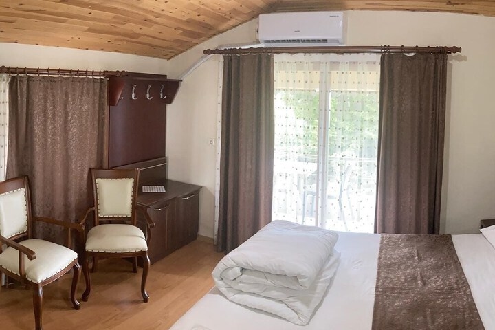 Room 20 of 31