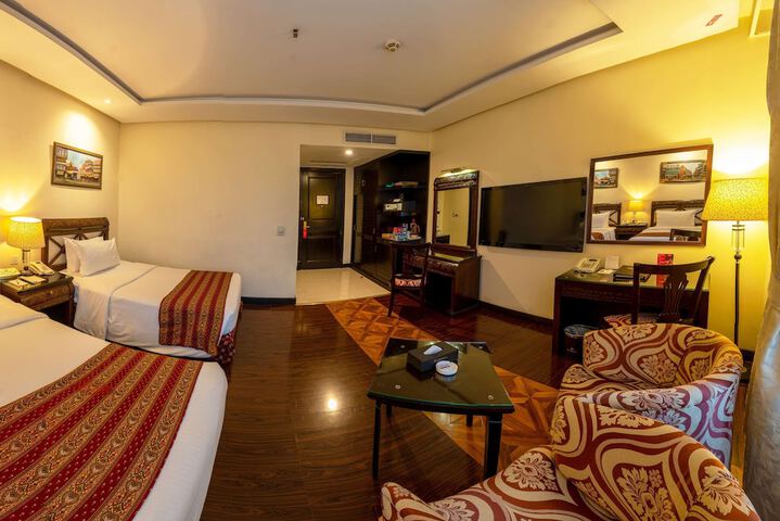 Room 25 of 64