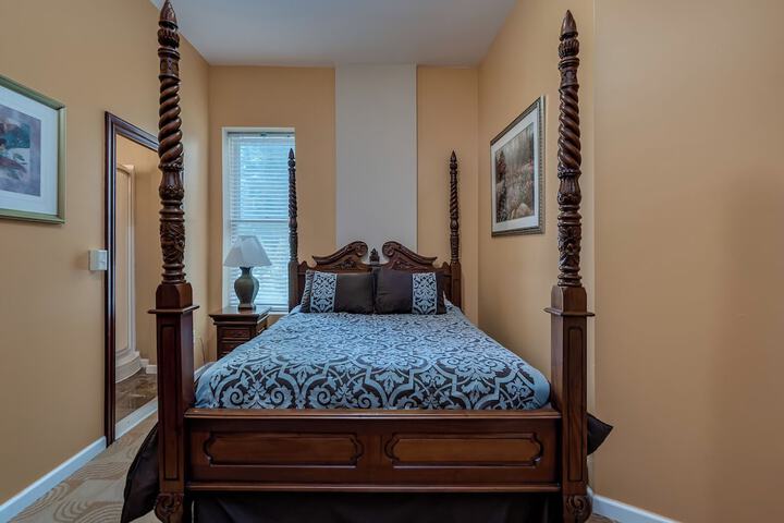 Room 10 of 46