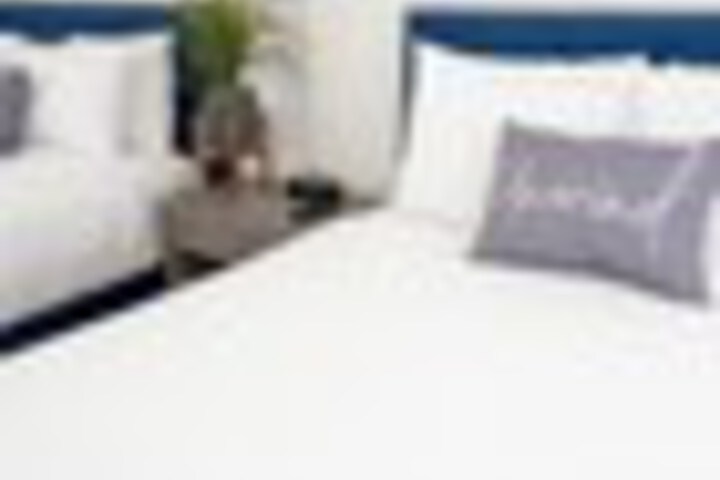 Room 35 of 114