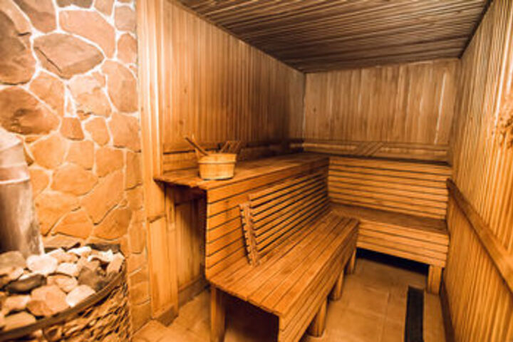 Room 12 of 28