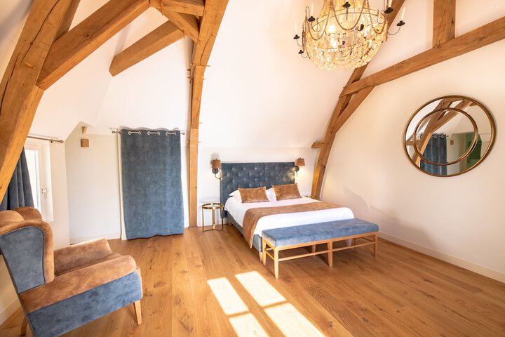 Room 10 of 43