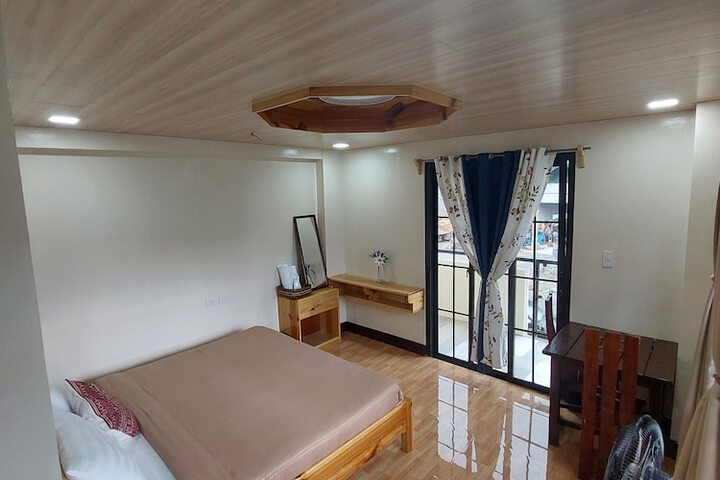 Room 9 of 44
