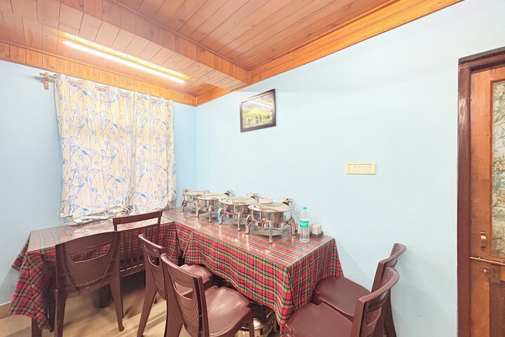 Dining 3 of 6