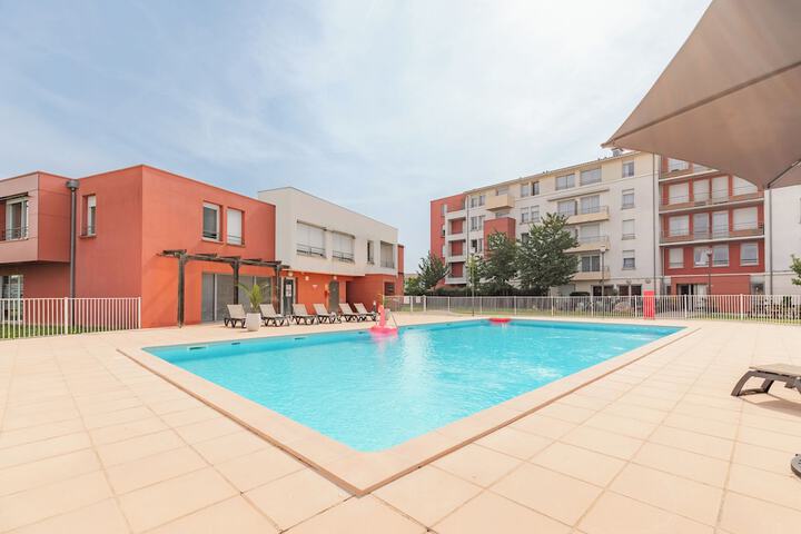 Hotel Pool