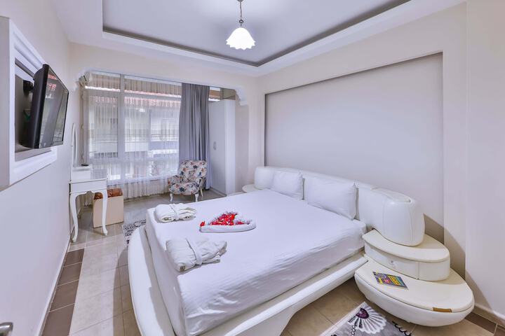 Room 9 of 53