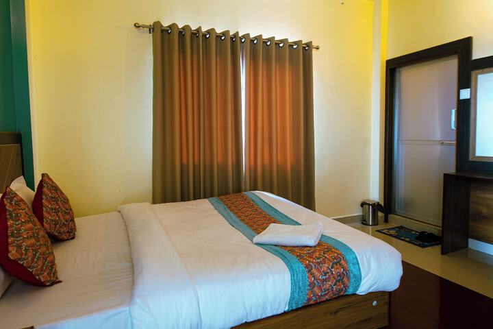 Room 5 of 31