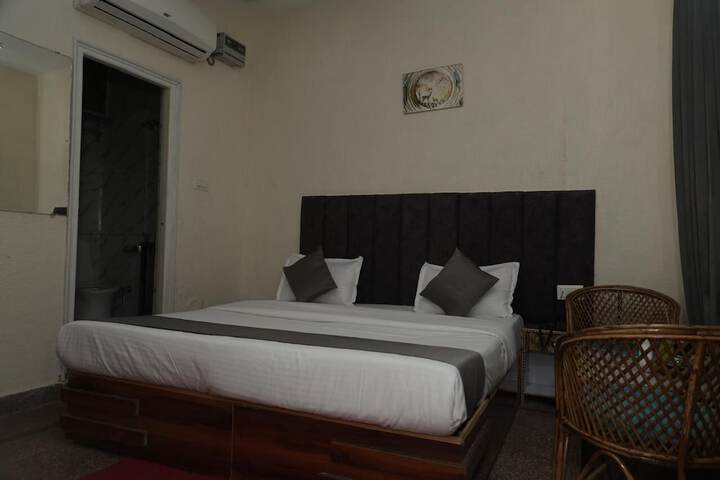 Room 5 of 23