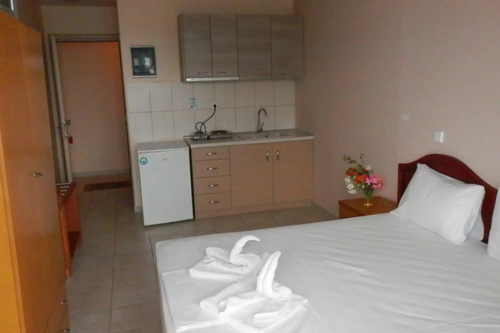 Room 7 of 15
