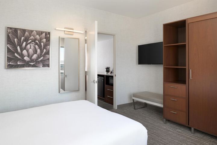 Room 8 of 89