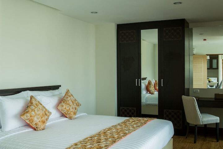 Room 14 of 131