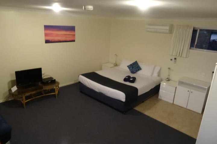 Room 13 of 24