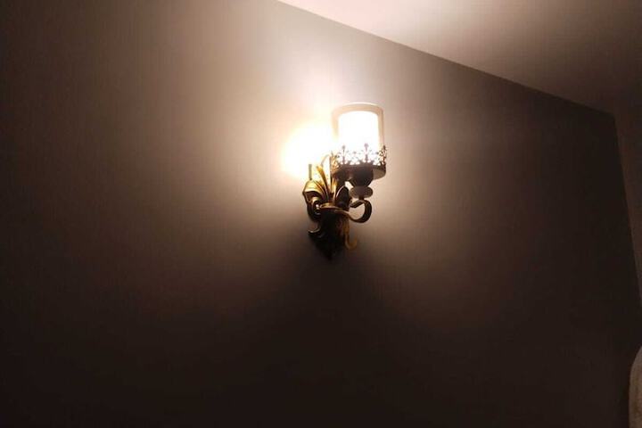 Room 18 of 29