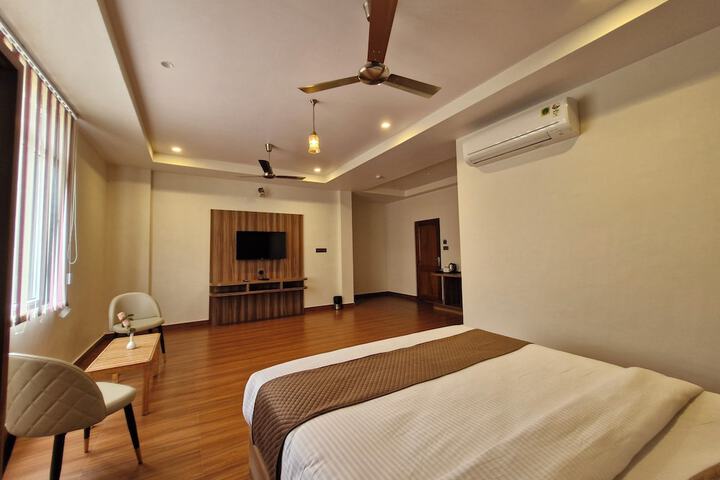 Room 10 of 21