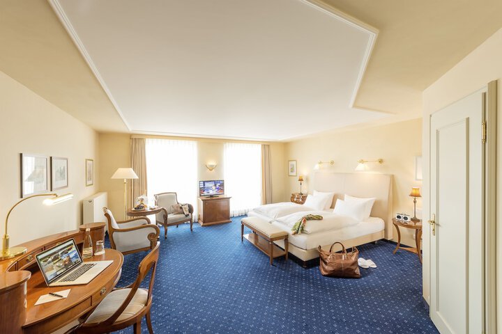 Room 14 of 114