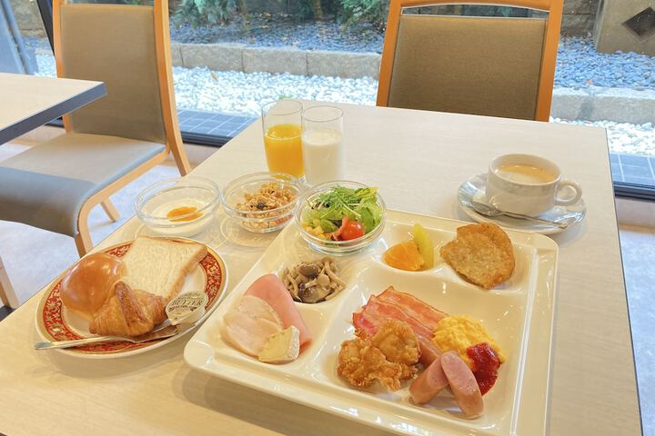 Breakfast/Coffee Service 45 of 56