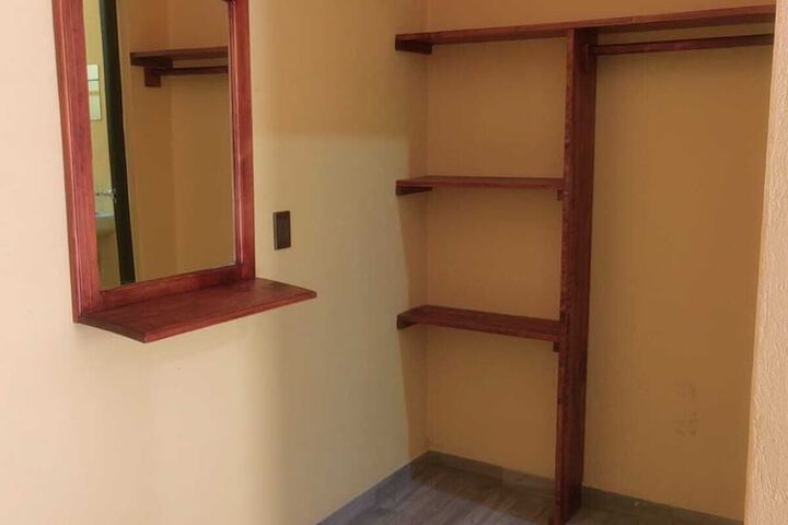 Room 15 of 38