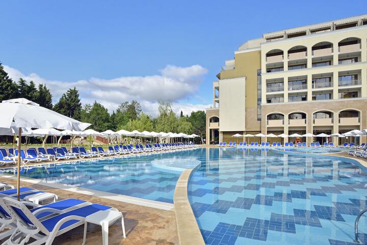 Pool 18 of 103