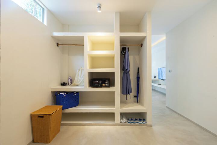 Room 59 of 218