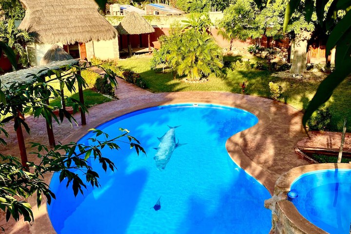 Pool 14 of 40