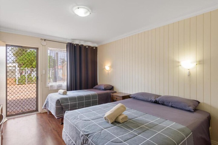 Room 28 of 110