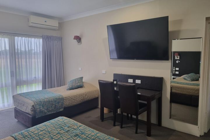 Room 17 of 55