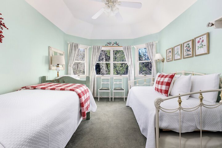 Room 71 of 274