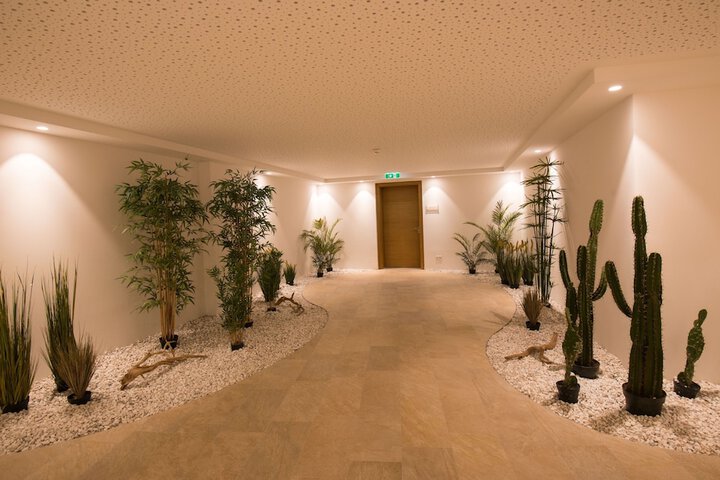Ballroom/Hall 61 of 68
