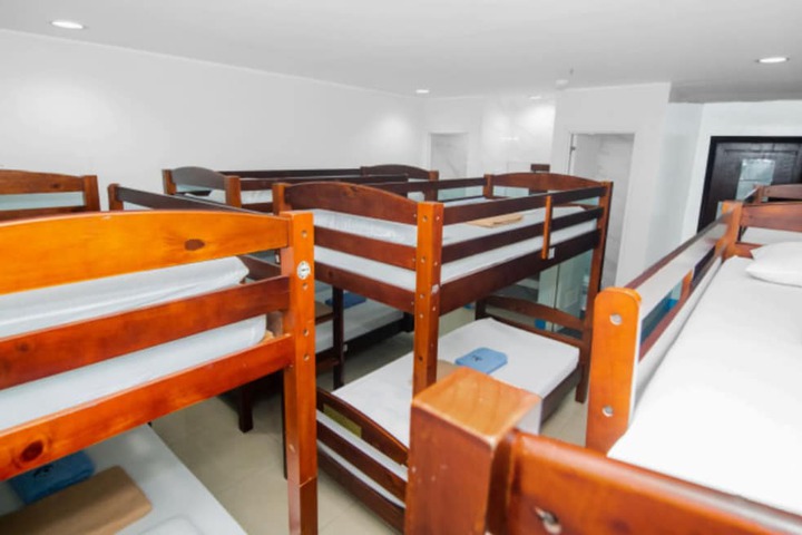 Room 16 of 37